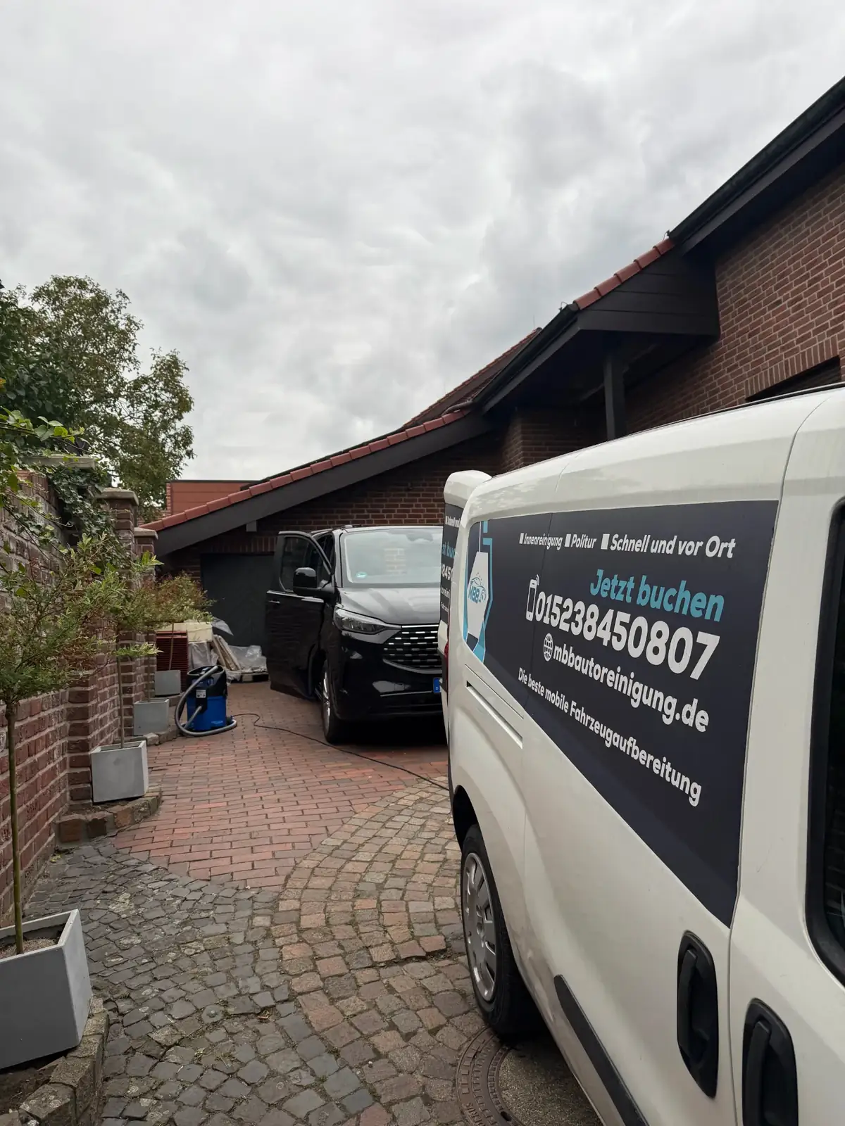 Anlieferung: Mobile Autoreinigung Ford Transit Coesfeld