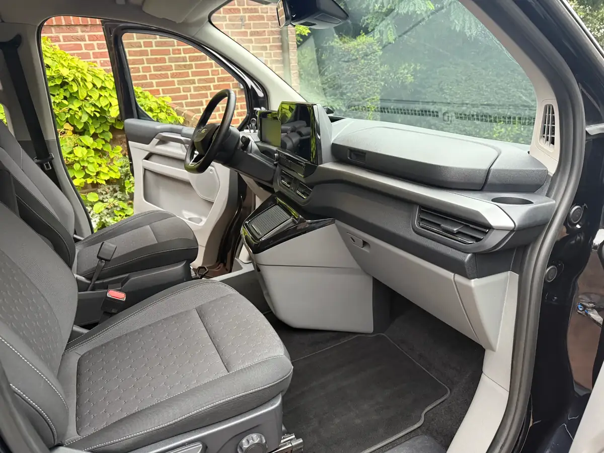 Fahrersitz: Innenreinigung Ford Transit Coesfeld