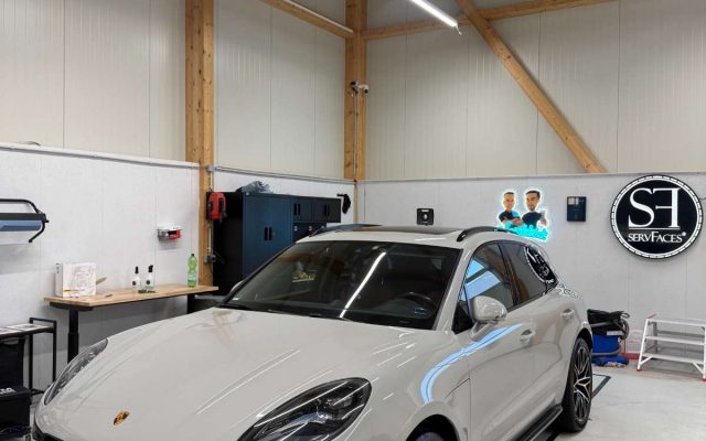 Porsche Macan – 2-stufige Politur & Keramikversiegelung Münster